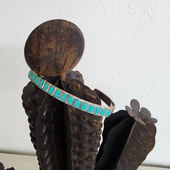 Navajo Native American Running Bear 15 Turquoise Stone Sterling Silver Cuff - Picture 2 of 8